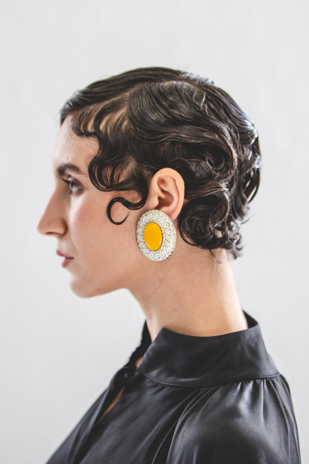 Vintage | Egg Earrings