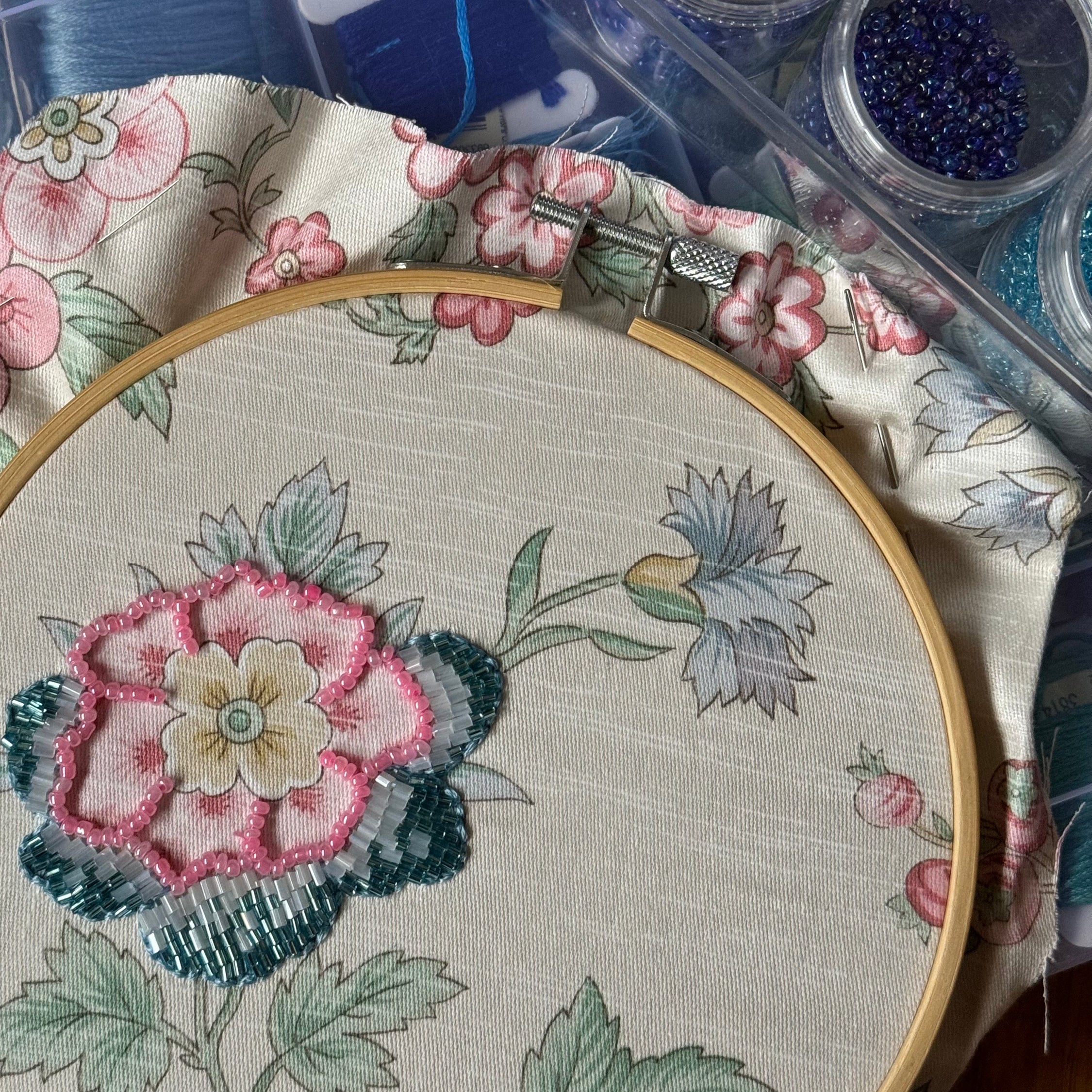 Introduction to Bead Embroidery with Bella MacIsaac | 15 Dec