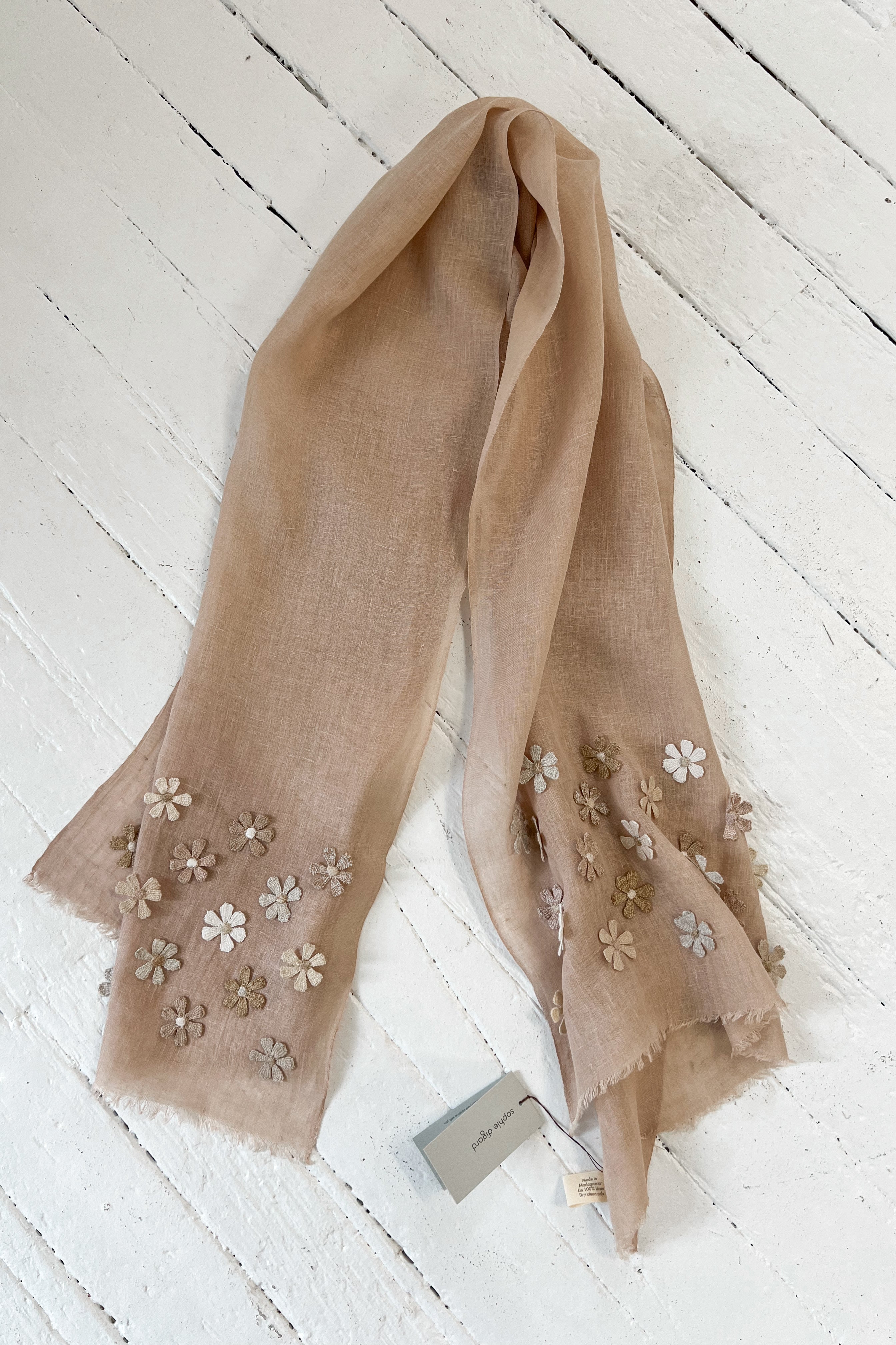 Sophie Digard | Embroidered Linen Stole | Daisy