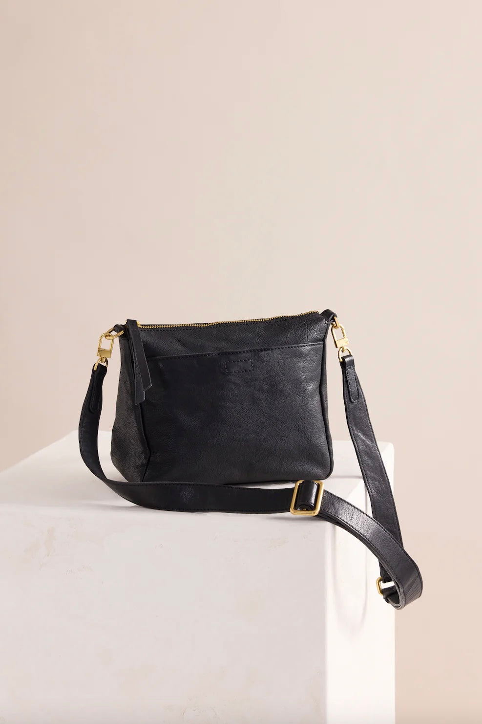 JuJu & Co | Frida Crossbody | Black