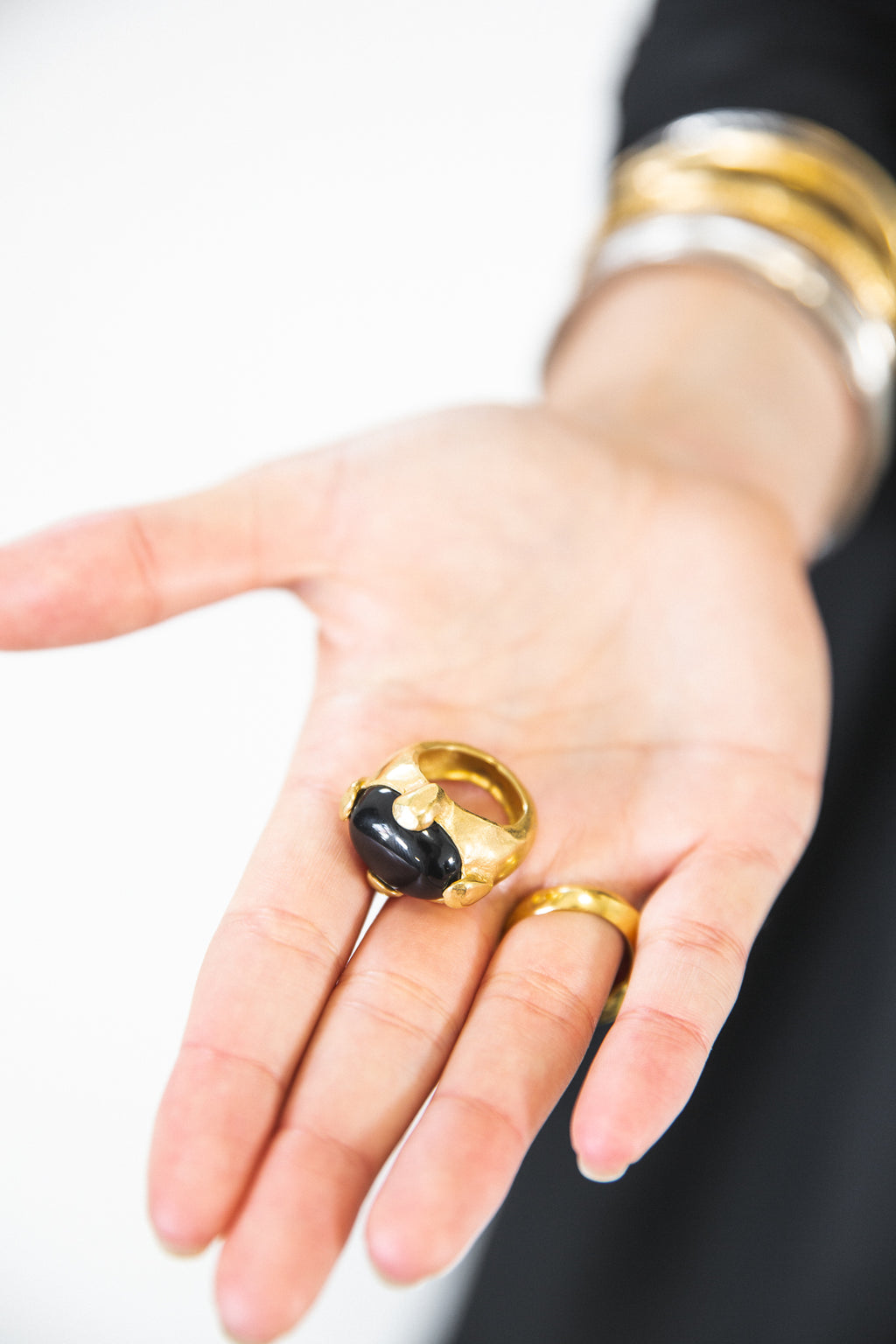 EWA Tribal | Onyx Ring | Gold