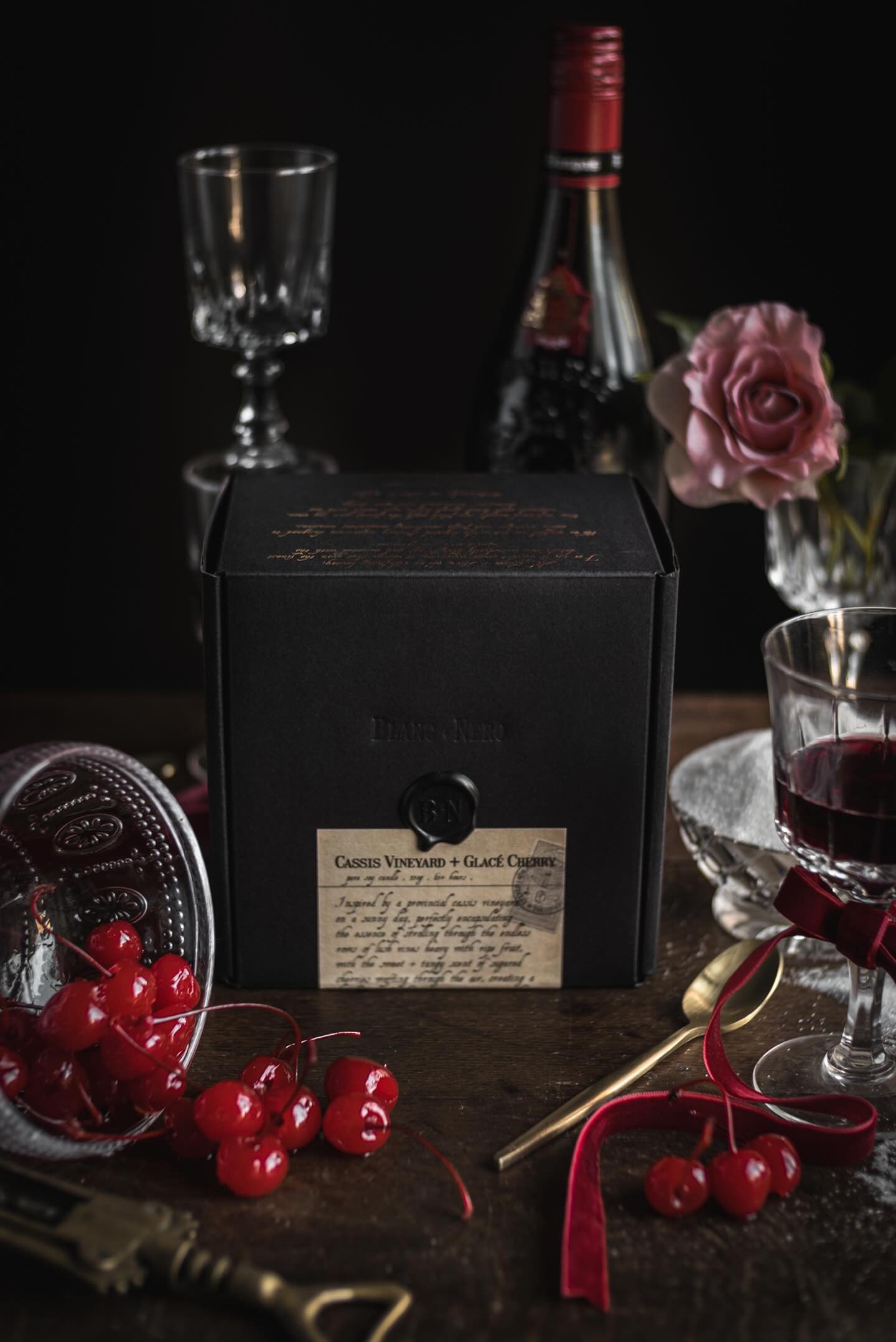 Blanc & Nero | Cassis Vineyard & Glace Cherry Candle