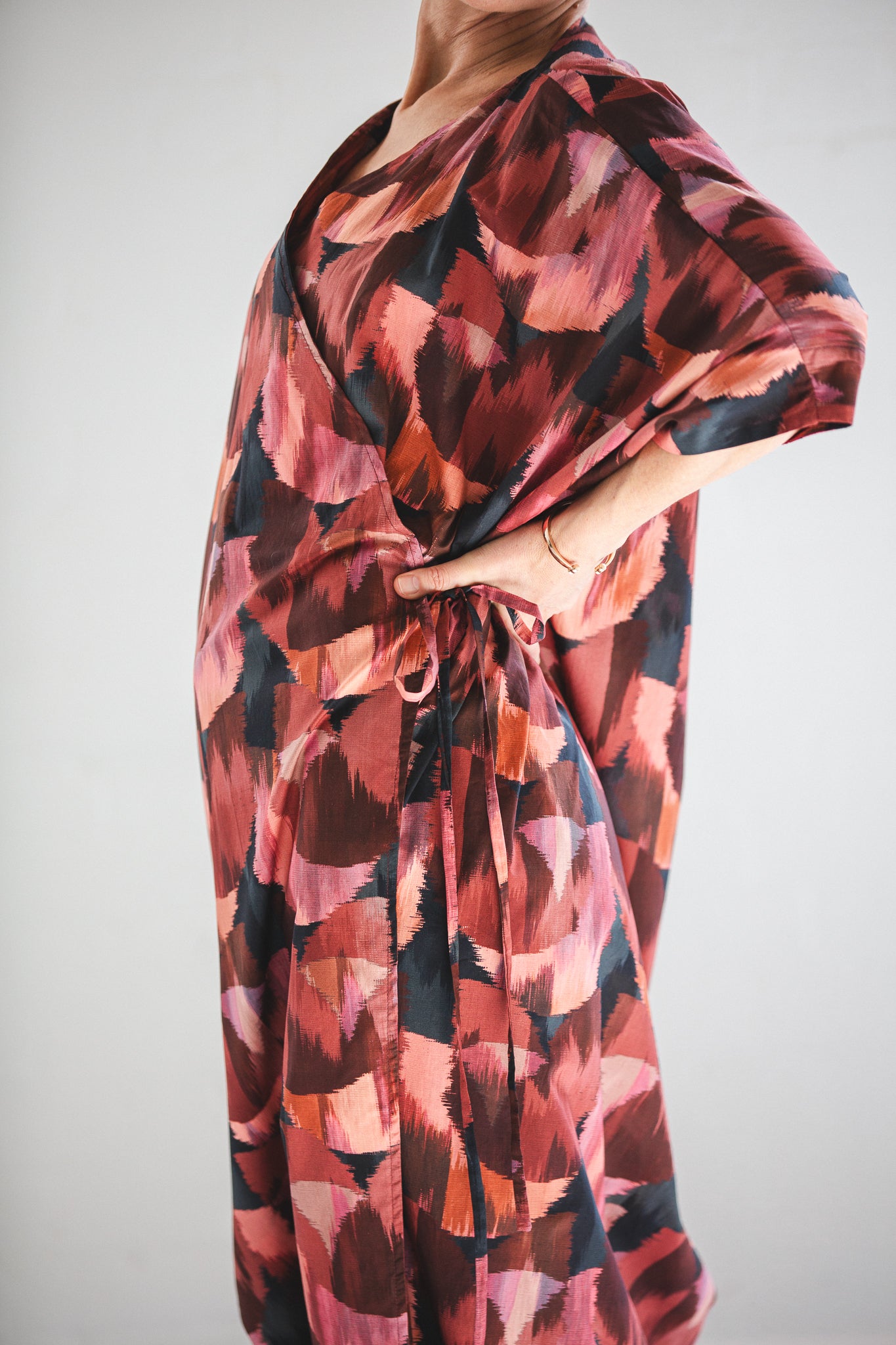 Mimi Cape | Ikat Tulip